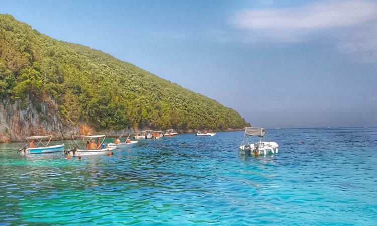 Blue Lagoon Beach Pantai Eksotis Tersembunyi Di Karangasem Bali De Bali