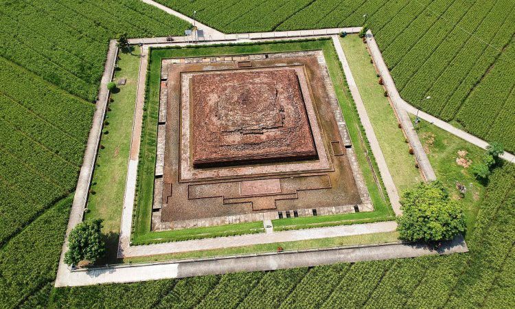 Candi Jiwa Candi Tertua Peninggalan Kerajaan Tarumanegara Di Karawang