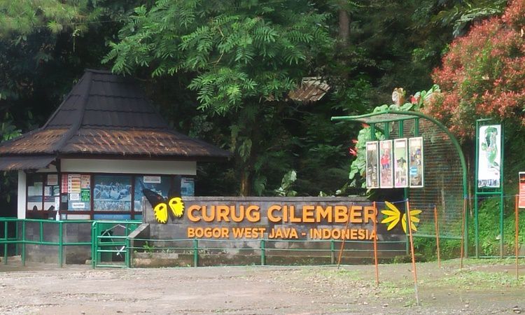 Curug Cilember Air Terjun Indah Nan Alami Yang Kaya Pesona Di Bogor