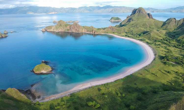 Pesona Pulau Padar Surga Wisata Bahari Nan Eksotis Di Labuan Bajo De Bali