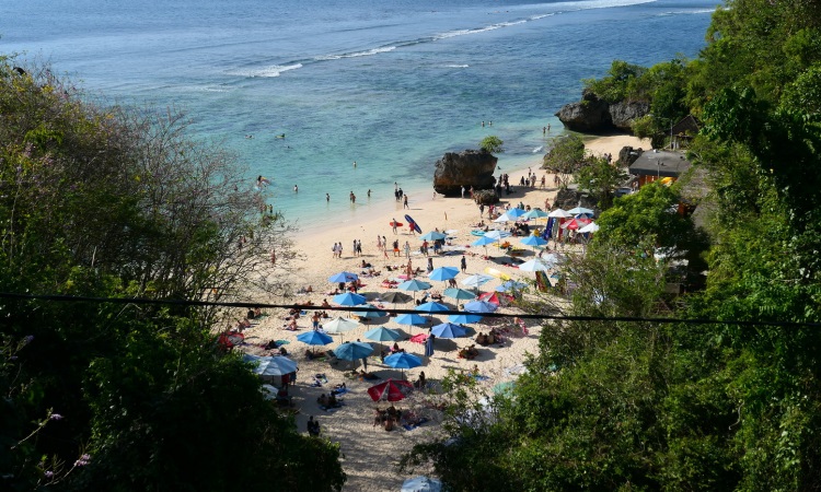 Pantai Labuan Sait Destinasi Bahari Yang Cocok Wisata Keluarga Di Bali