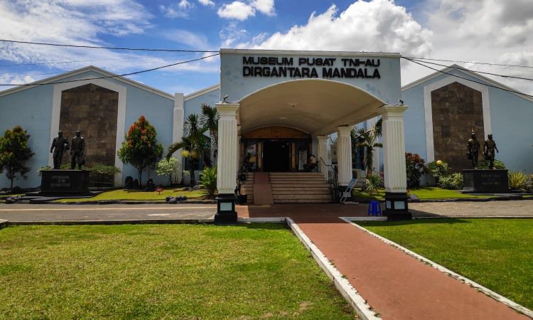 Museum Dirgantara Mandala, Wisata Sejarah & Edukasi Favorit Di Bantul ...